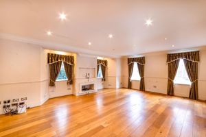 Photo 16- click for photo gallery